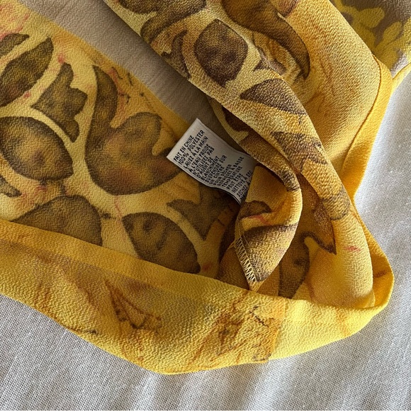 Vintage Hawaiian Yellow Organic Pattern Short Sleeve Button-Up Blouse - Picture 9 of 10